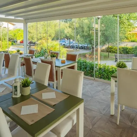 Isa Airport Fiumicino