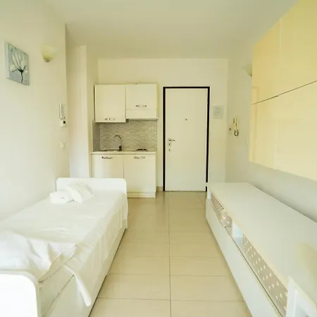 Isa Airport Fiumicino