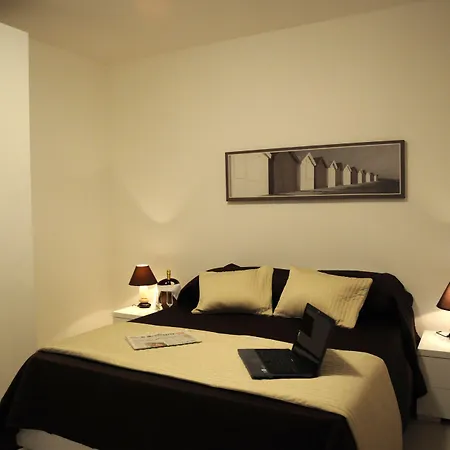 Isa Airport Apartmanhotel 3*