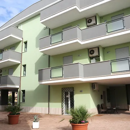 Isa Airport Aparthotel Fiumicino