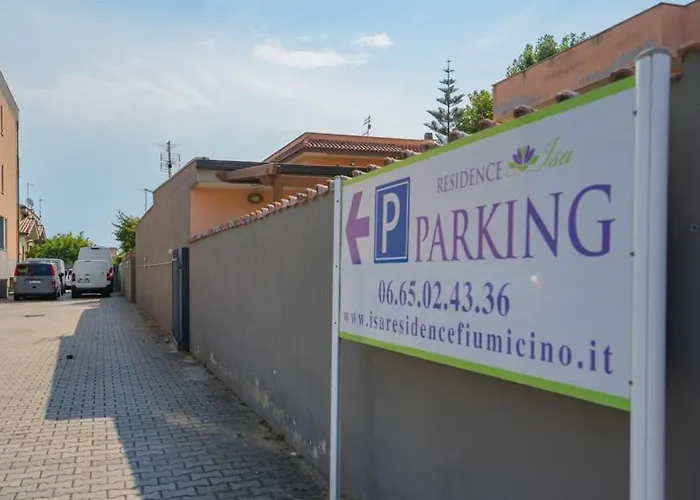 Isa Airport Hotel apartamentowy 3*