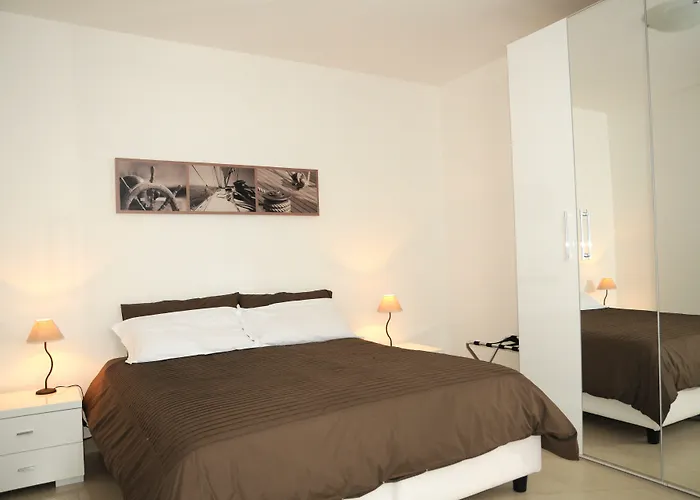 Isa Airport Hotel apartamentowy
