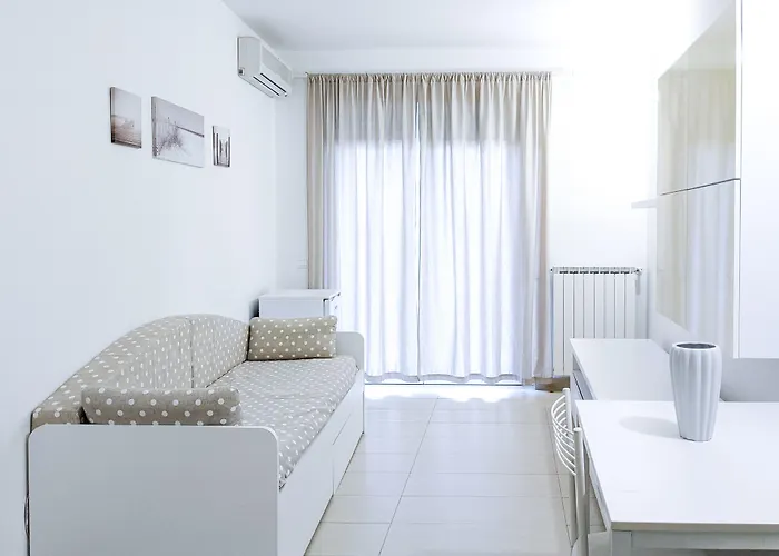 Isa Airport Hotel apartamentowy 3*